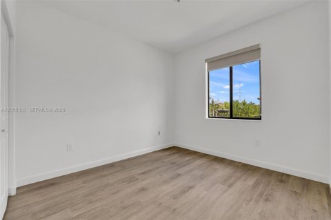 Casa en venta en Miami, Florida, 3 dormitorios, 154.4 m2 № 2252538 - foto 24