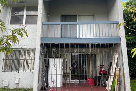 Townhouse in Lauderhill, Florida 3 bedrooms, 195.09 sq.m. № 1943904 - photo 22