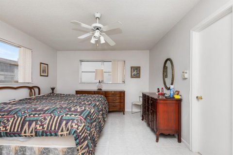 Condominio en venta en Lauderhill, Florida, 2 dormitorios, 101.08 m2 № 2175808 - foto 10