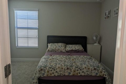 House in Fish Hawk, Florida 5 bedrooms, 315.59 sq.m. № 2105979 - photo 11