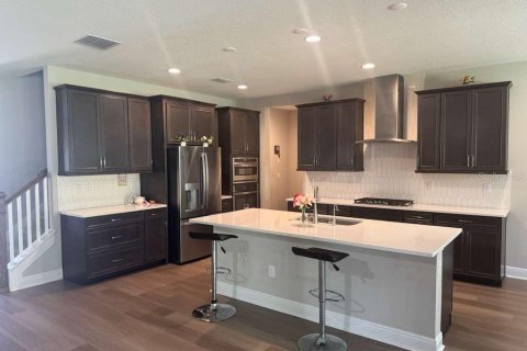 House in Fish Hawk, Florida 5 bedrooms, 315.59 sq.m. № 2105979 - photo 2