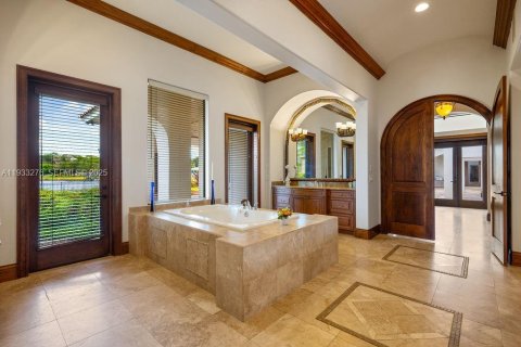 Купить виллу или дом в Санфорд, Флорида 5 спален, 858.32м2, № 1991388 - фото 22
