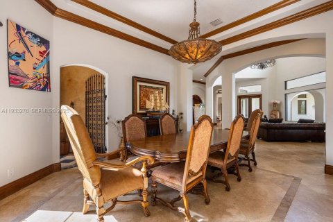 Купить виллу или дом в Санфорд, Флорида 5 спален, 858.32м2, № 1991388 - фото 12