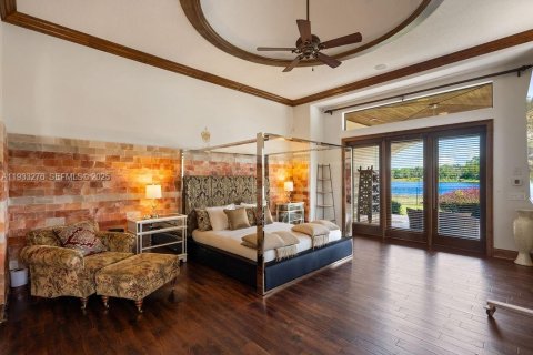 Купить виллу или дом в Санфорд, Флорида 5 спален, 858.32м2, № 1991388 - фото 20