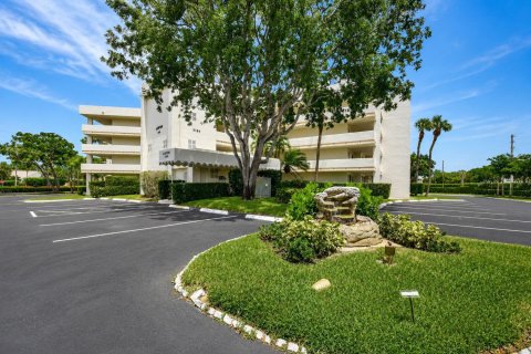 Condominio en venta en Lake Worth, Florida, 2 dormitorios, 101.45 m2 № 2181557 - foto 3
