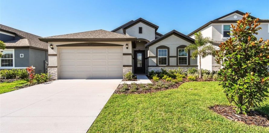 House in Palmetto, Florida 3 bedrooms, 193.52 sq.m. № 1808563