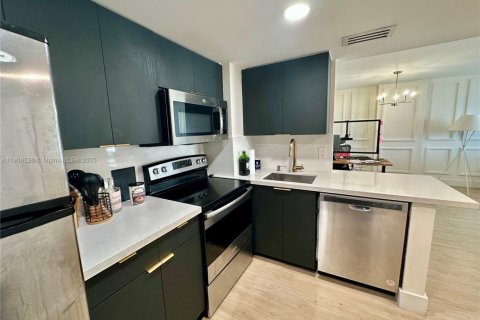 Copropriété à louer à Miami, Floride: 1 chambre, 68.28 m2 № 1966339 - photo 12