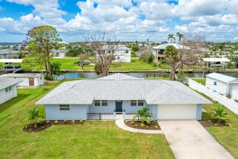 Villa ou maison à vendre à Englewood, Floride: 3 chambres, 126.72 m2 № 1911337 - photo 1