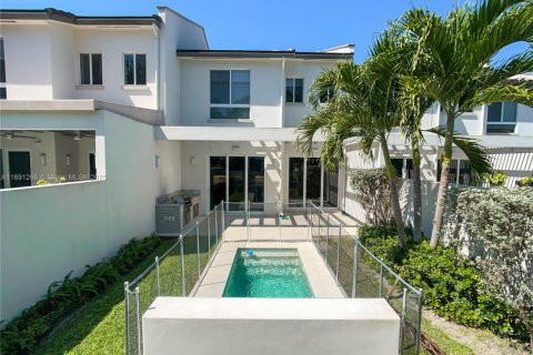 Adosado en alquiler en Pinecrest, Florida, 4 dormitorios, 196.12 m2 № 1944563 - foto 14