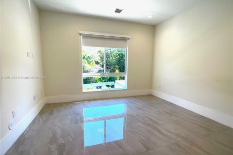 Adosado en alquiler en Pinecrest, Florida, 4 dormitorios, 196.12 m2 № 1944563 - foto 13