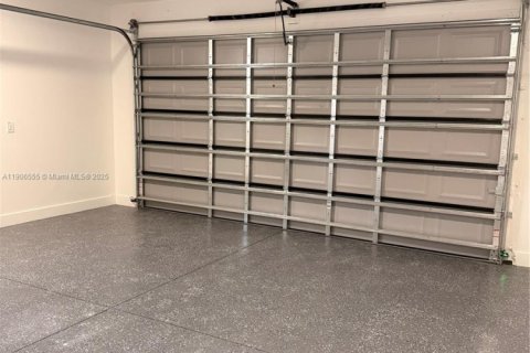 House in Lehigh Acres, Florida 3 bedrooms № 2013236 - photo 30