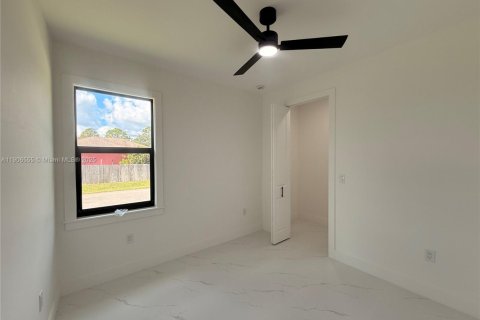 House in Lehigh Acres, Florida 3 bedrooms № 2013236 - photo 18