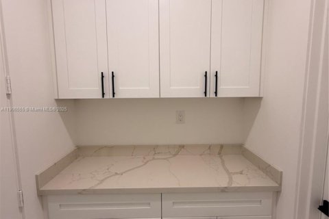 House in Lehigh Acres, Florida 3 bedrooms № 2013236 - photo 27