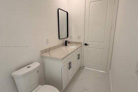 House in Lehigh Acres, Florida 3 bedrooms № 2013236 - photo 22