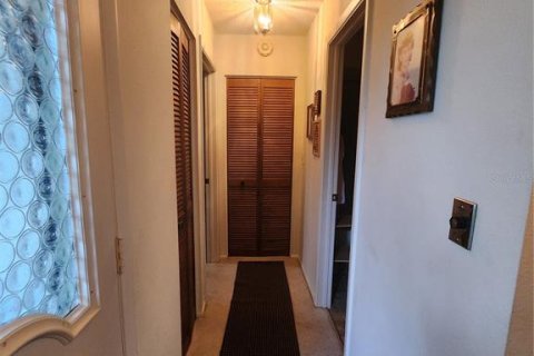 Купить виллу или дом в Спринг-Хилл, Флорида 5 комнат, 150.69м2, № 2142782 - фото 16