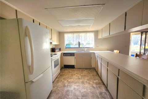 Купить виллу или дом в Спринг-Хилл, Флорида 5 комнат, 150.69м2, № 2142782 - фото 9