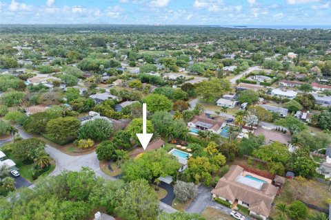 House in Palmetto Bay, Florida 4 bedrooms, 241.17 sq.m. № 1819796 - photo 28