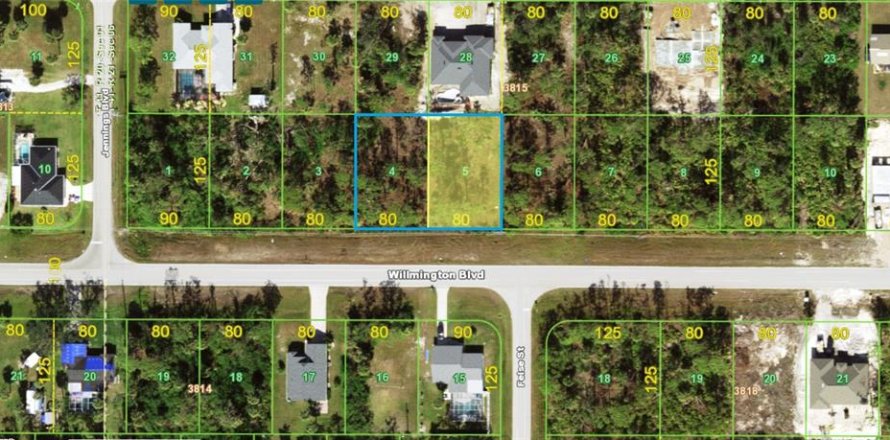 Land in Port Charlotte, Florida № 2212331