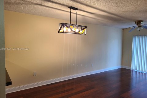 Купить кондоминиум в Санрайз, Флорида 2 спальни, 91.6м2, № 1991017 - фото 21