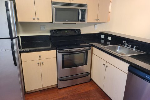 Купить кондоминиум в Санрайз, Флорида 2 спальни, 91.6м2, № 1991017 - фото 3