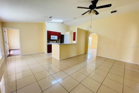Casa en venta en Kissimmee, Florida, 4 dormitorios, 156.08 m2 № 1916957 - foto 2