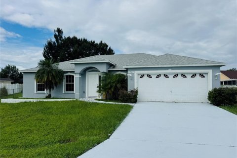 Casa en venta en Kissimmee, Florida, 4 dormitorios, 156.08 m2 № 1916957 - foto 1
