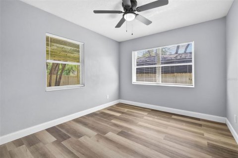 House in Largo, Florida 3 bedrooms, 122.35 sq.m. № 1876437 - photo 21