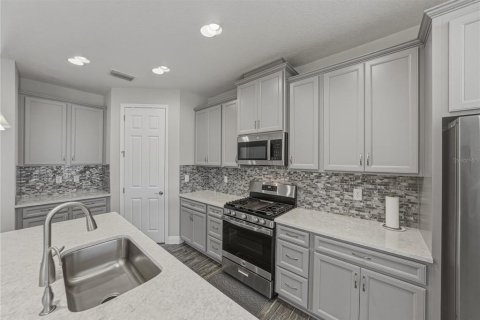 Купить виллу или дом в Фиш-Хок, Флорида 10 комнат, 317.63м2, № 2167352 - фото 18
