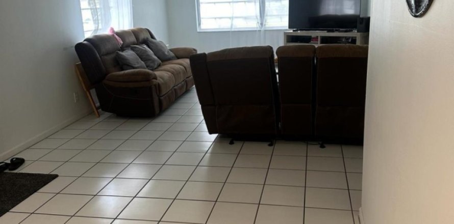 Condominio en Boynton Beach, Florida, 2 dormitorios № 1002840
