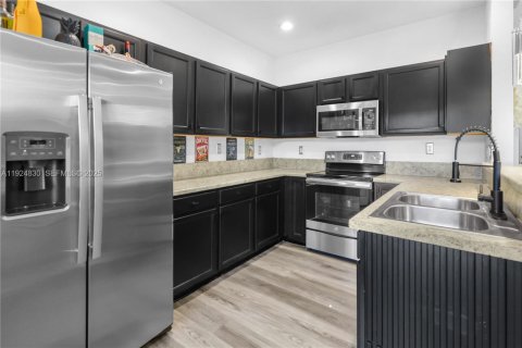 Купить таунхаус в Хайалиа, Флорида 4 спальни, 172.98м2, № 1984075 - фото 5