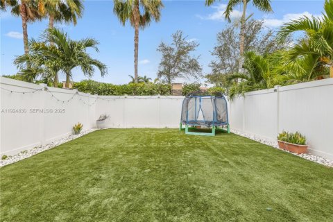 Купить таунхаус в Хайалиа, Флорида 4 спальни, 172.98м2, № 1984075 - фото 19