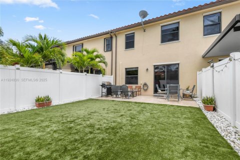 Купить таунхаус в Хайалиа, Флорида 4 спальни, 172.98м2, № 1984075 - фото 20