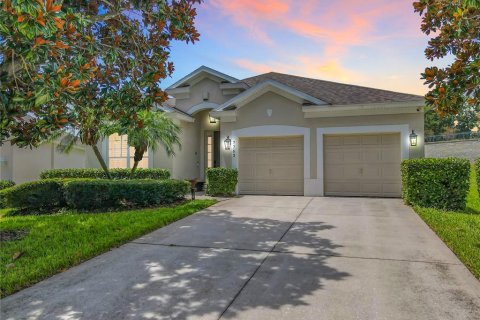House in Kissimmee, Florida 4 bedrooms, 169.45 sq.m. № 1886730 - photo 1