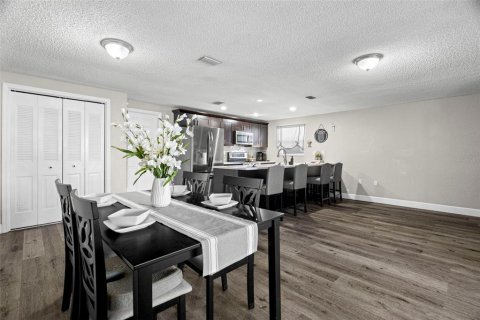Casa en venta en New Port Richey, Florida, 3 dormitorios, 178.84 m2 № 2103099 - foto 16