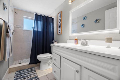 Casa en venta en New Port Richey, Florida, 3 dormitorios, 178.84 m2 № 2103099 - foto 23