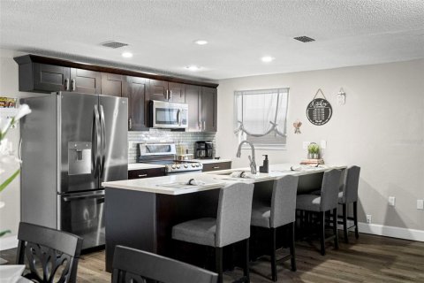 Casa en venta en New Port Richey, Florida, 3 dormitorios, 178.84 m2 № 2103099 - foto 15