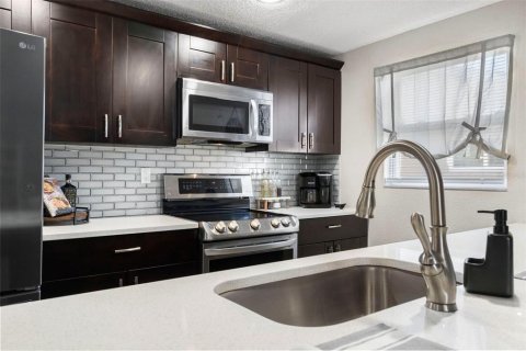 Casa en venta en New Port Richey, Florida, 3 dormitorios, 178.84 m2 № 2103099 - foto 5