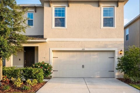 House in Davenport, Florida 5 bedrooms, 234.3 sq.m. № 2277572