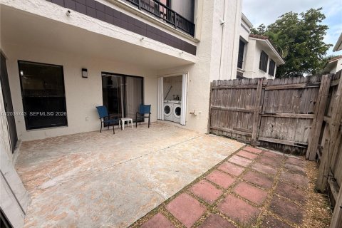 Copropriété à louer à Miami, Floride: 3 chambres, 112.88 m2 № 2085583 - photo 24