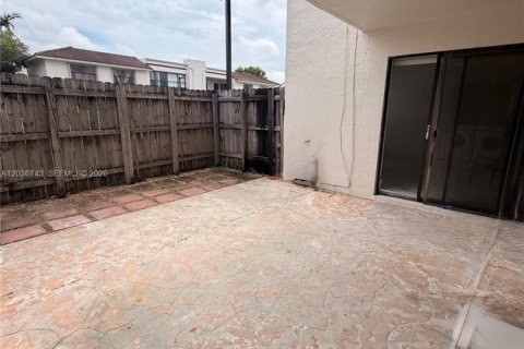 Copropriété à louer à Miami, Floride: 3 chambres, 112.88 m2 № 2085583 - photo 22