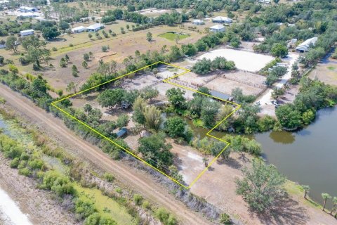 Terreno en venta en Punta Gorda, Florida № 1682967 - foto 1
