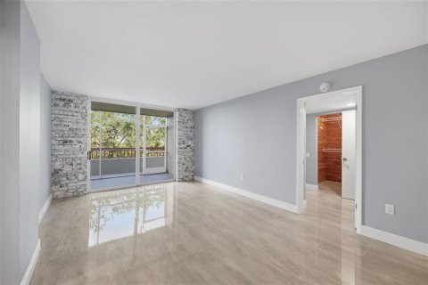 Condominio en venta en Clearwater, Florida, 2 dormitorios, 99.87 m2 № 2421807 - foto 9