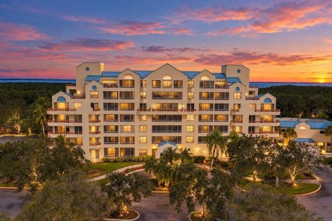 Condominio en Clearwater, Florida, 2 dormitorios  № 2421807