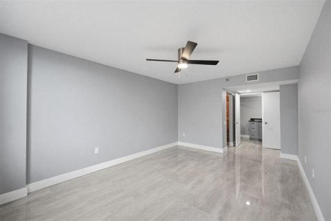 Condominio en venta en Clearwater, Florida, 2 dormitorios, 99.87 m2 № 2421807 - foto 21