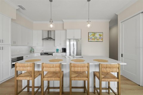 Townhouse in Madeira Beach, Florida 3 bedrooms, 184.88 sq.m. № 2317379 - photo 28
