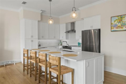 Townhouse in Madeira Beach, Florida 3 bedrooms, 184.88 sq.m. № 2317379 - photo 21