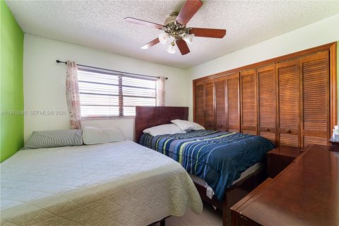 Casa en venta en Miami, Florida, 3 dormitorios, 136.57 m2 № 2032470 - foto 16