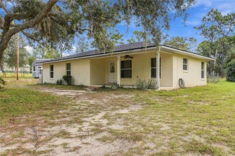 Casa en Homosassa, Florida 3 dormitorios № 2405440
