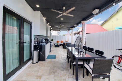 Купить виллу или дом в Майами-Лейкс, Флорида 3 спальни, 175.49м2, № 1971279 - фото 19