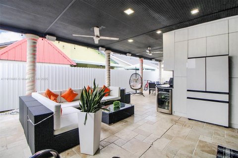 Купить виллу или дом в Майами-Лейкс, Флорида 3 спальни, 175.49м2, № 1971279 - фото 21